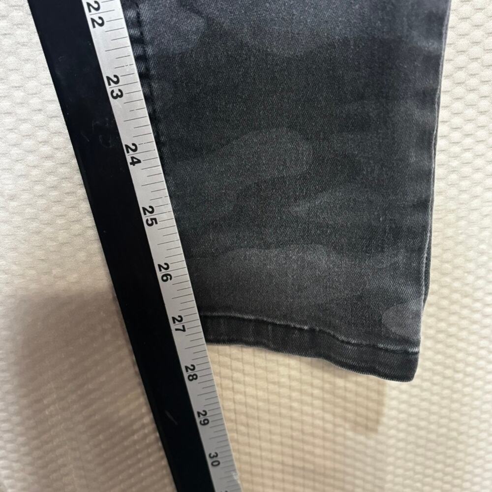 Democracy Ab Technology Dark Camo Skinny Jeans Size 8 Black Gray Zip Pockets - Picture 7 of 9